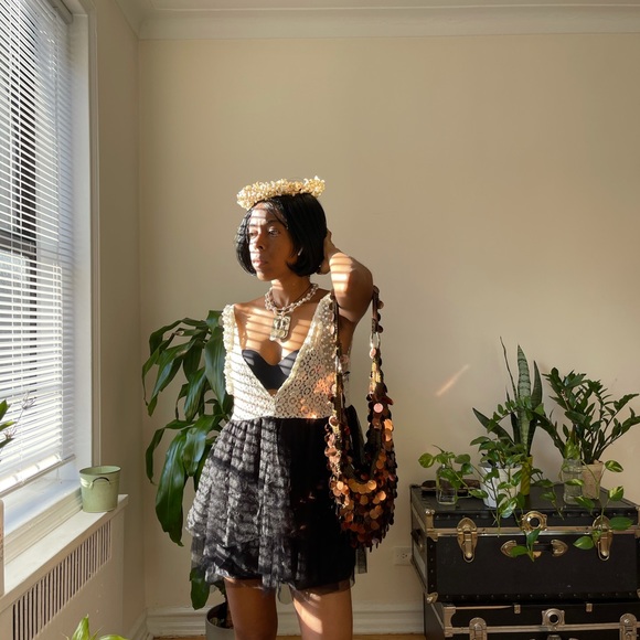 Lace Pearl and Tulle Cocktail Dress - Picture 4 of 12